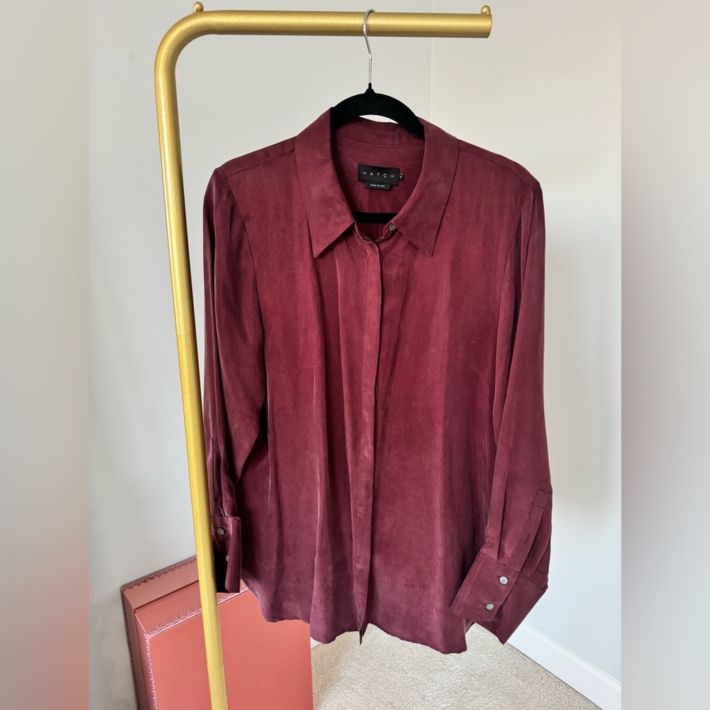 Hatch The Clara Shirt
Maroon Suede Shirt
Never worn